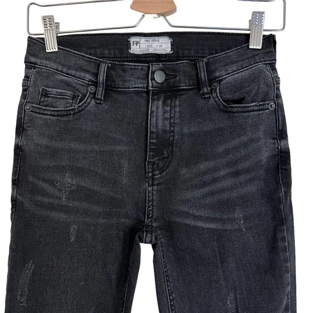Free People High Rise Distressed Skinny Jeans Size 25 - Picture 4 of 16